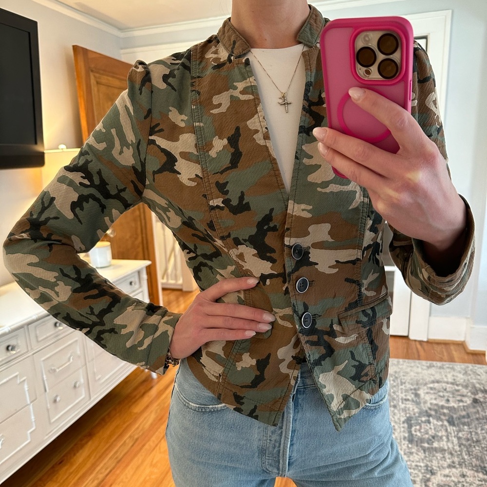 Camouflage Button-Up Women's Jacket